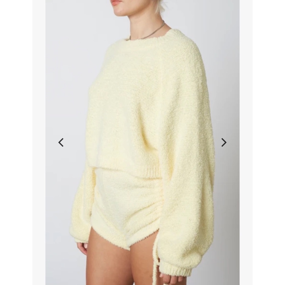 NIA Cropped Raglan Sweater - Lemmon
